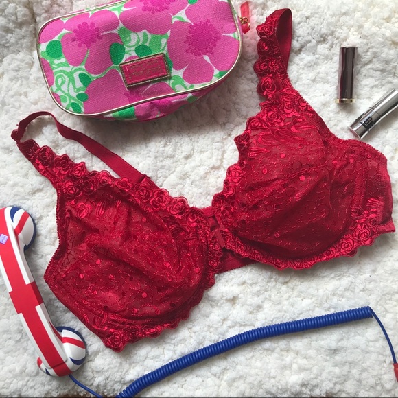 AMOUREUSE Other - AMOUREUSE: Red Lace, Front Clasp Sexy Bra
